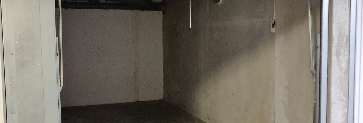 Garage  15 m² à louer à Marseille 3 (13003)