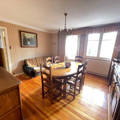 Appartement 4 pièces 74000 €
