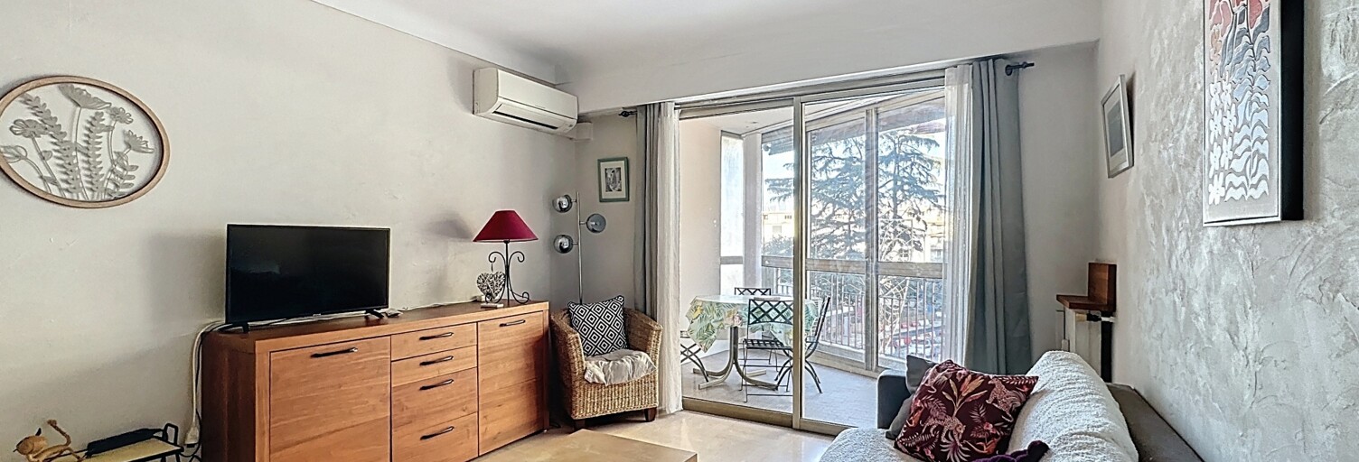 Appartement 1 Pièce 32 m² à vendre à Saint-Laurent-du-Var (06700)