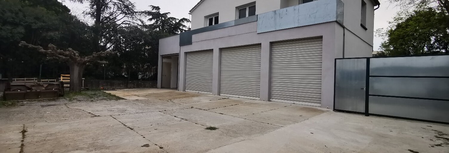 Immeuble  192 m² à louer à Saint-Christol-lez-Alès (30380)