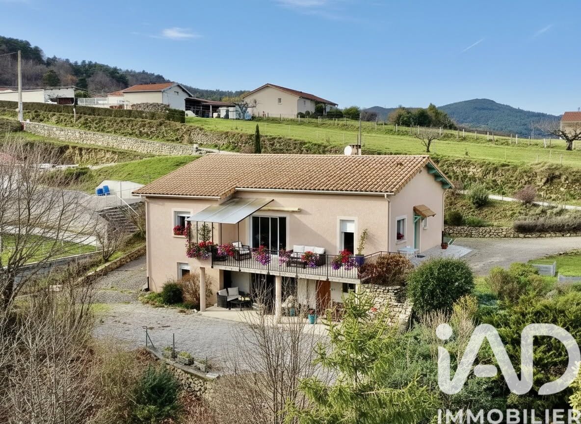 Vente Maison/villa 4 pièces - Photo 2