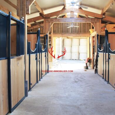 Maison 5 pièces 549000 €