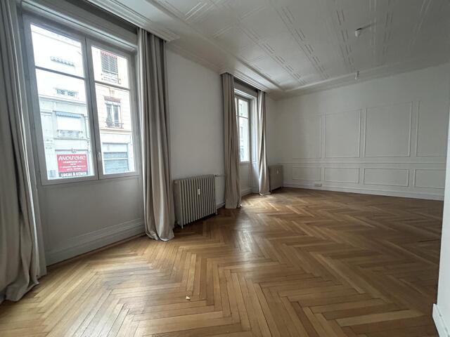 Bureau proposé à Lyon 6