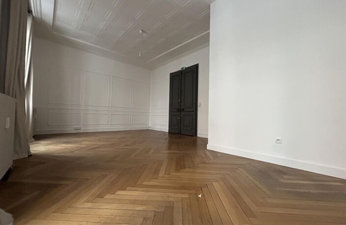 BUREAU FOCH — photo 5