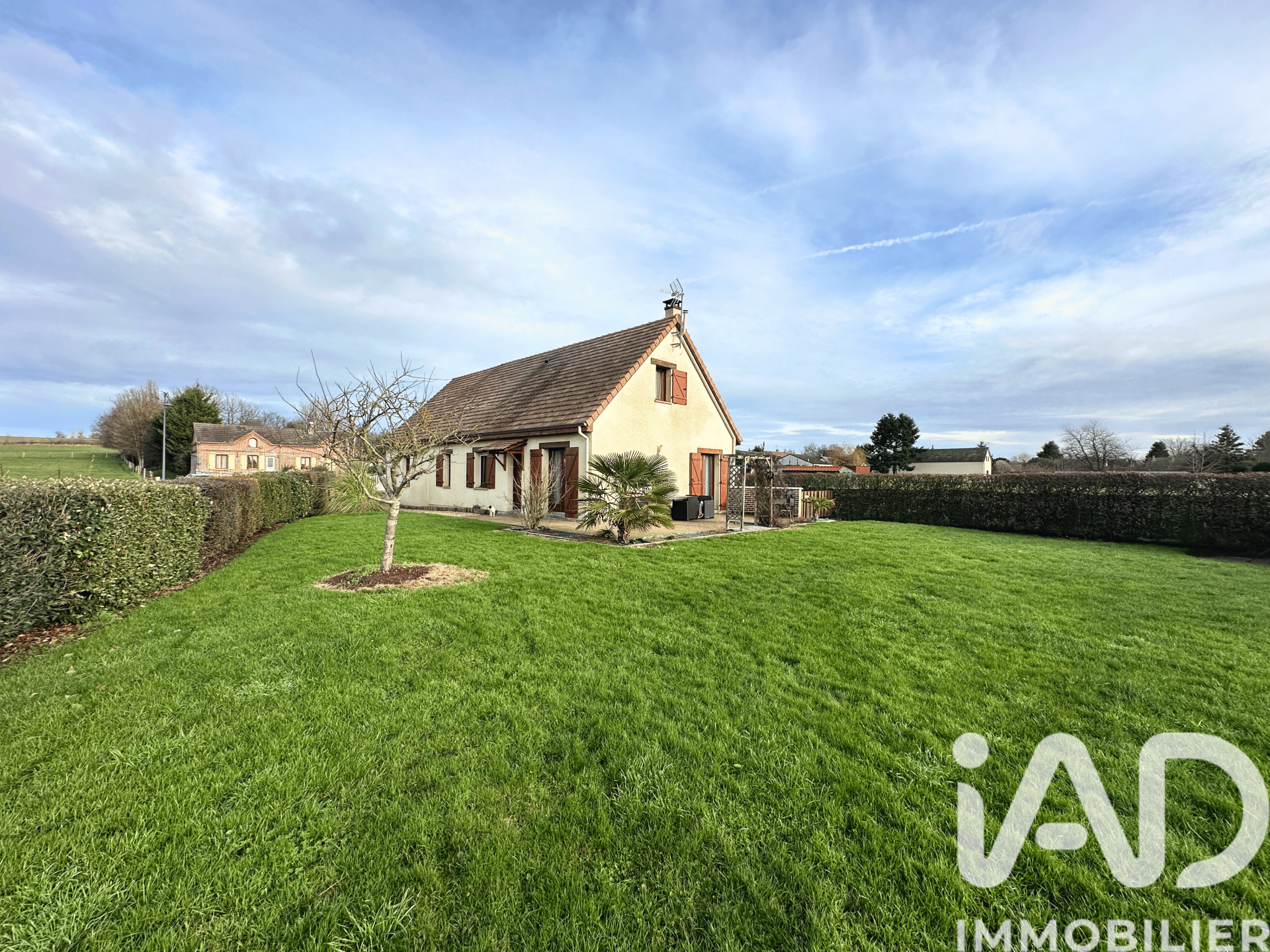 Etrepagny - 102m² - 5p. - 3ch.