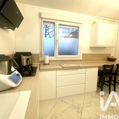 Appartement 5 pièces 242000 €