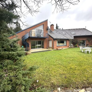 Maison 10 pièces 598000 €