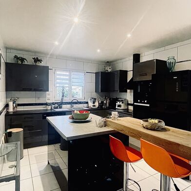 Maison 5 pièces 370000 €