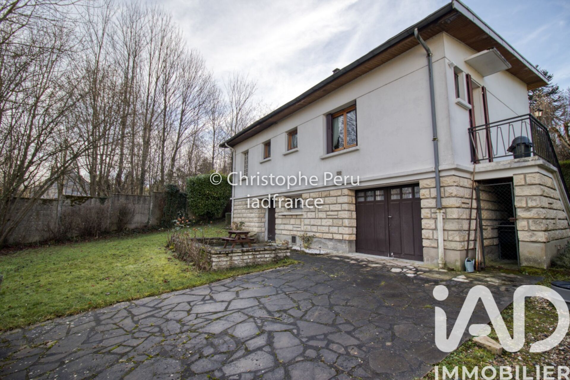 Magny-en-Vexin - 80m² - 5p. - 3ch.