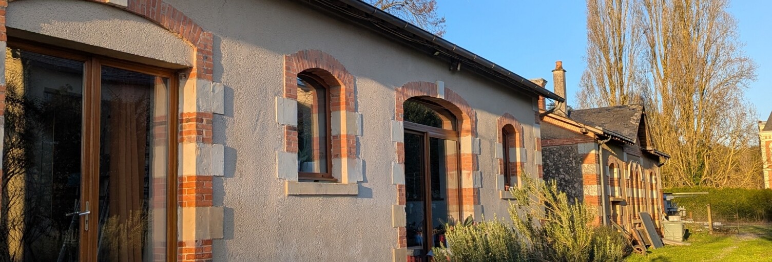 Maison 7 Pièces 238 m² à vendre à Bazouges Cré sur Loir (72200)