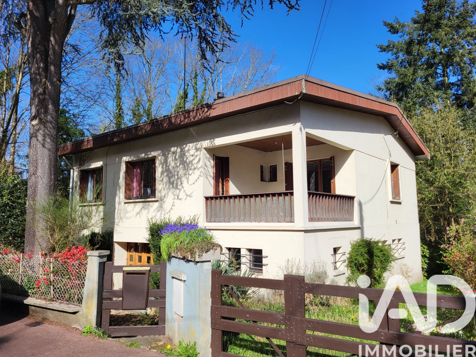 Jouy-en-Josas - 115m² - 5p. - 4ch.