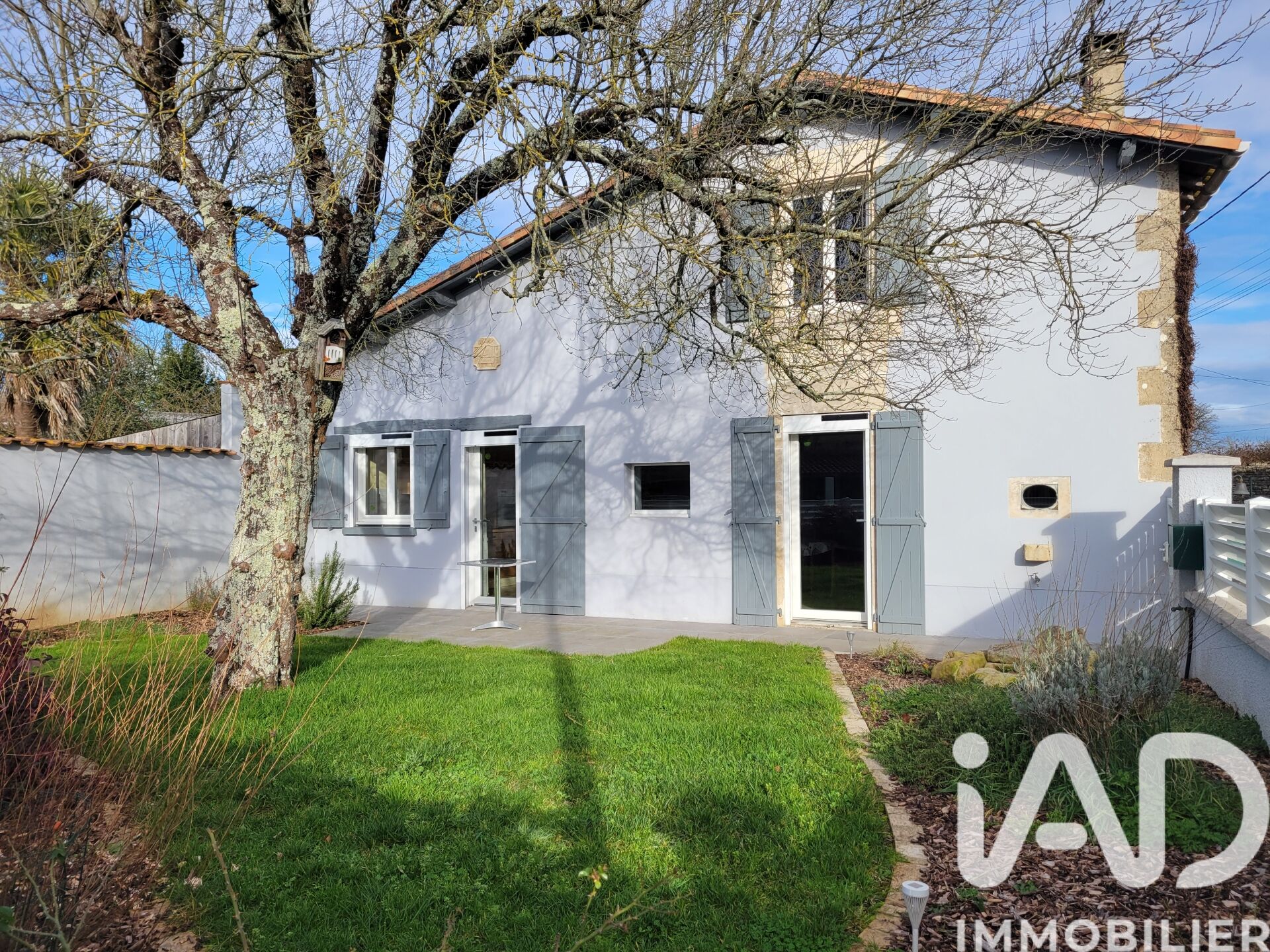 Couhe - 145m² - 6p. - 2ch.