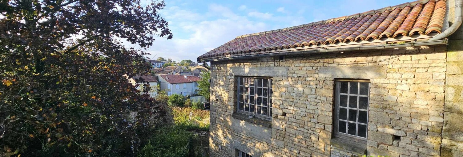 Maison 8 Pièces 173 m² à vendre à Ruffec (16700)
