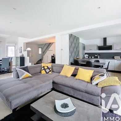 Maison 7 pièces 320000 €