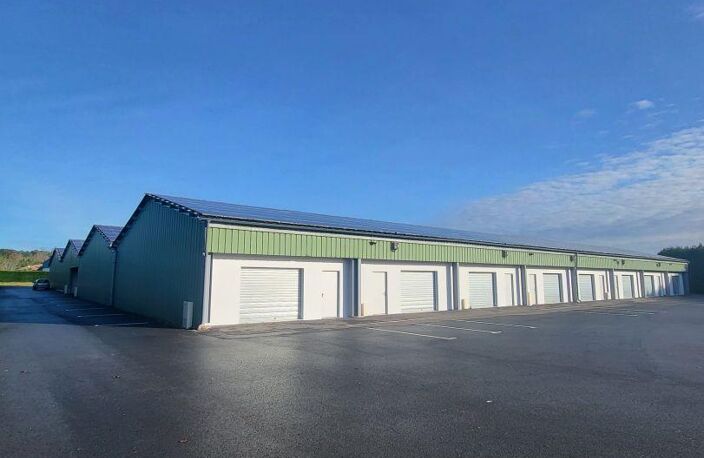 Vente Local d'activités 80 m&sup2; — photo 2