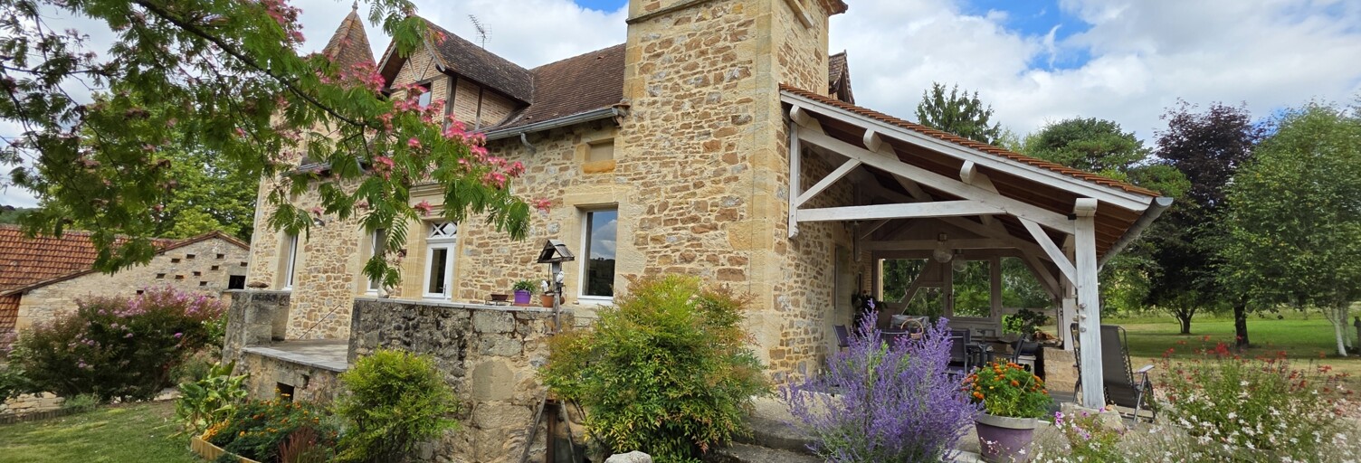 Maison 9 Pièces 221 m² à vendre à Figeac (46100)