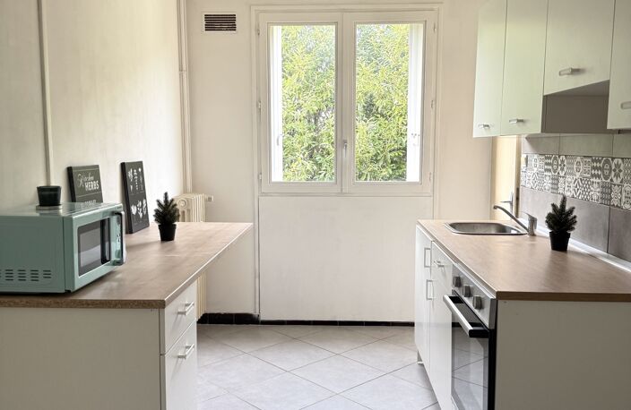 Vente Appartement 4 pièces — photo 2