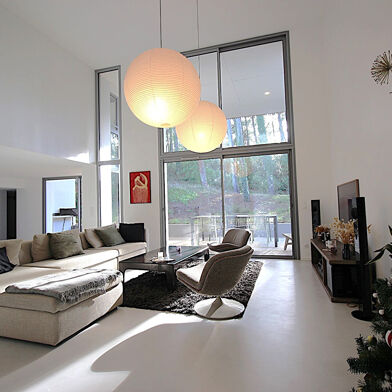 Maison 5 pièces 1580000 €