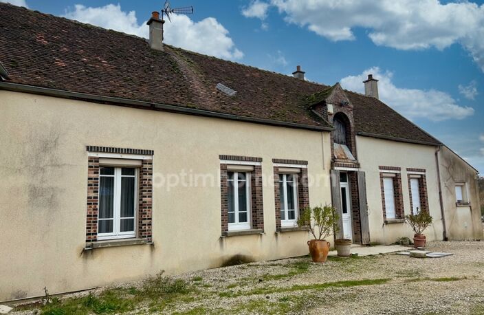 BRAY SUR SEINE (77) corps de ferme avec gros potentiel d’aménagement — photo 2