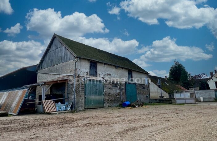 BRAY SUR SEINE (77) corps de ferme avec gros potentiel d’aménagement — photo 3