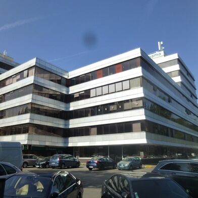 Bureau 1 pièces 74000 €