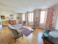 EXCLUSIVITE SECTEUR RUCHOUX BELLE MAISON ANNEE 50 SUR SOUS SOL COMPLET AVEC GARAGE ET PETIT JARDIN — photo 4