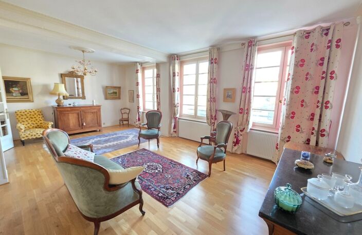 EXCLUSIVITE SECTEUR RUCHOUX BELLE MAISON ANNEE 50 SUR SOUS SOL COMPLET AVEC GARAGE ET PETIT JARDIN — photo 4