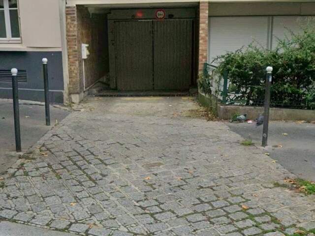 Parking à louer PARIS 20EME ARRONDISSEMENT (75) — photo du bien