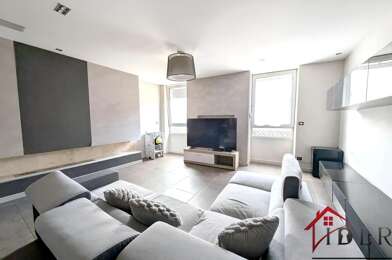 Appartement 6 pièces 230000 €