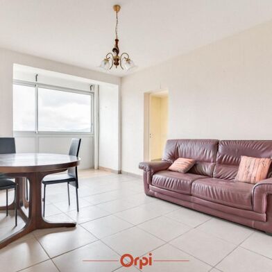 Appartement 4 pièces 130000 €