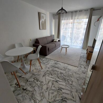 Appartement 1 pièces 1000 €
