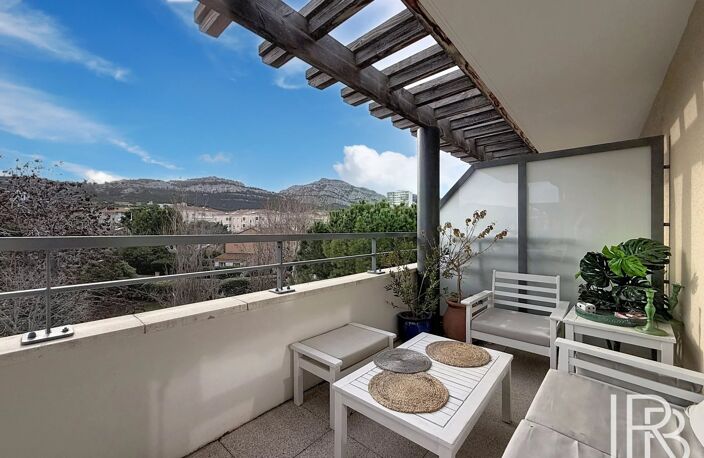 TYPE 3 - TERRASSE - VUE DEGAGEE - BOX DOUBLE — photo 2