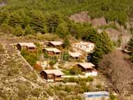 Dpt Corse (20), à vendre EVISA, propriété avec six chalets en bois, terrasse vue panoramique, piscine, parking — photo 3