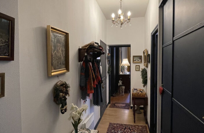 Au coeur du Saumur Historique Appartement rénové de 92m2 situé au 1er étage d'une petite copropriété -3 chambres — photo 4