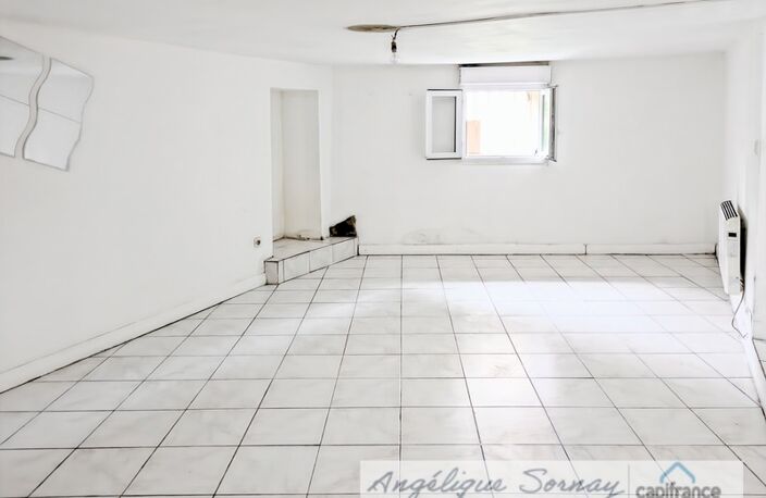 🏡 EXCLUSIVITÉ – Maison mitoyenne à fort potentiel de 229 m² sur 3 niveaux avec garage – Sellières — photo 3