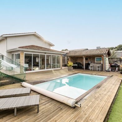 Maison 11 pièces 890000 €