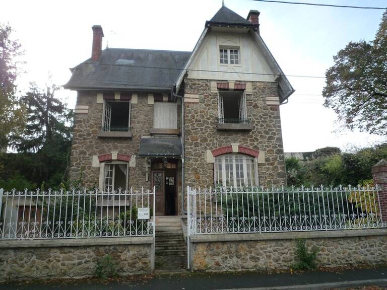 Maison à vendre  10 pièces CHATEAU THIERRY (02) — photo 1