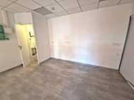 A VENDRE, Local commercial, 40 m², Proche Flots Bleus, Port de Saint Laurent du Var 06700, Alpes-Maritimes — photo 3