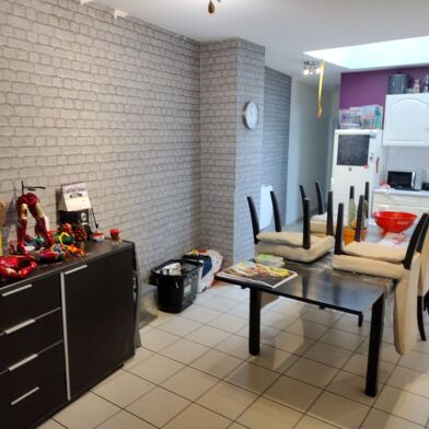 Appartement 3 pièces 740 €