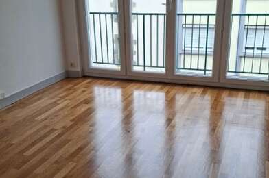 Appartement 3 pièces 875 €