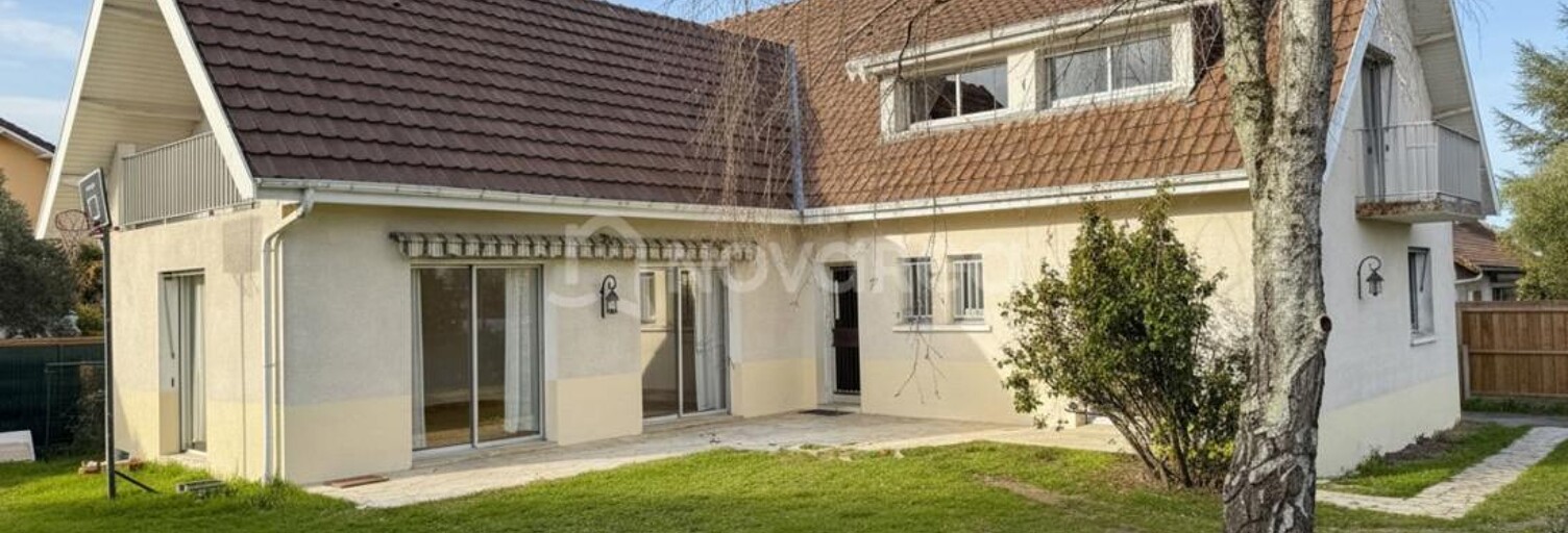 Maison 8 Pièces 211 m² à vendre à Pau (64000)