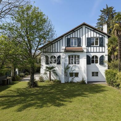 Maison 12 pièces 762000 €