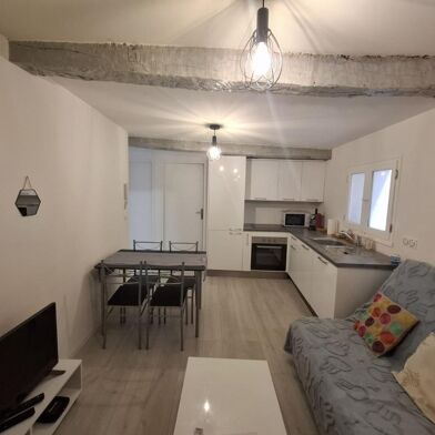 Appartement 2 pièces 710 €
