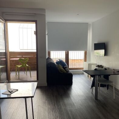 Appartement 1 pièces 860 €