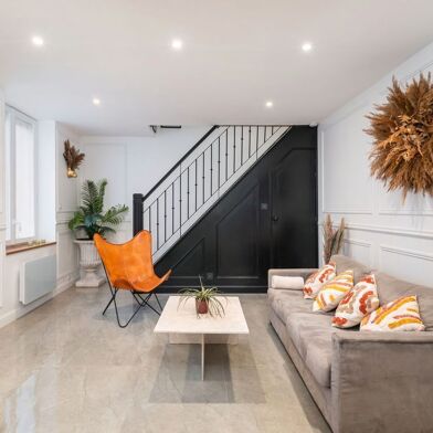 Appartement 2 pièces 1230 €