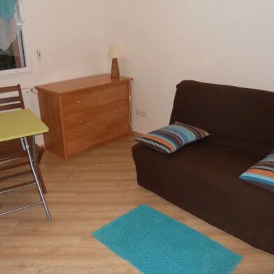 Appartement 1 pièces 360 €