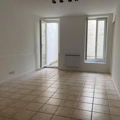Appartement 2 pièces 870 €