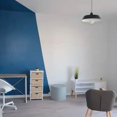 Appartement 1 pièces 450 €