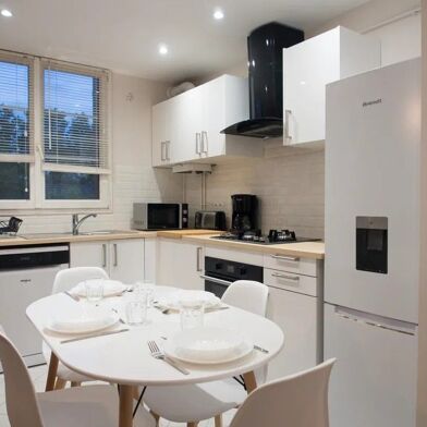 Appartement 1 pièces 740 €