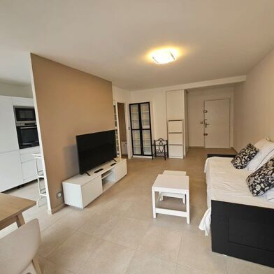 Appartement 1 pièces 630 €